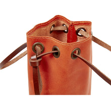 Load image into Gallery viewer, Leather One Bottle Wine Pouch