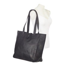 Load image into Gallery viewer, Oversized Vachetta Leather Tote